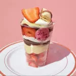 Copo Kinder Bueno e Morango
