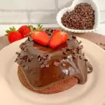 Morango com brigadeiro