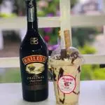 malteada de cafe con Baileys