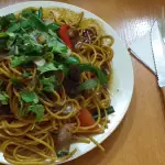 Tallarín saltado