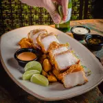 Chicharrones carnudos