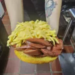 Arepa Salchipollo