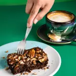 Brownie con pecanas