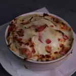 FETUCCINI CON SALSA CON POLLO