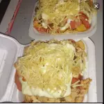 Salchipapa pollo y queso