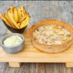 Tarta Jamón y Muzza + Papas con DIP