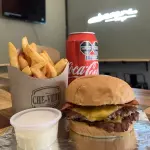 DOBLE BACON SMACH + 🍟+ COCA