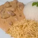 Strogonoff de Coração de Galinha