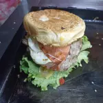 Hamburguesa Hawaiana Bimbollo
