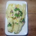 Racion de yuca con salsa de ajo