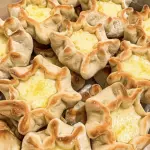 Esfiha 8 pontas de Queijo