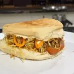 7004 - Cachorro quente de carne