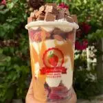 Strawberry kit kat 16 onz