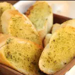 Pan al ajillo