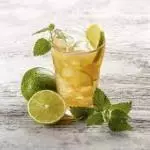 LIMONADA PIÑA ALBAHACA