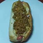 Hot dog con carne