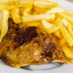 1/4 DE POLLO + GUARNICIÓN