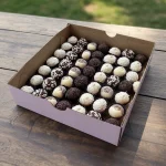 CAIXA COM 50 - BRIGADEIROS TRADICIONAIS