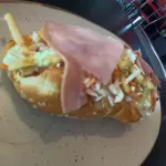 Hot dog de pollo