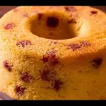 Bolo de Fubá com Goiabada