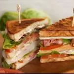 Sándwich triple