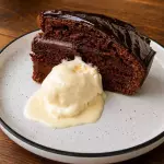 Torta Chocolate y helado