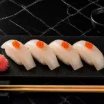 Nigiri de Pesca Blanca c/caviarx4