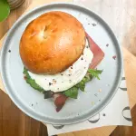 BAGEL PROSCIUTTO