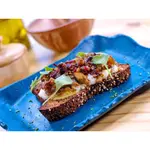 Bruschetta de cogumelos com queijo