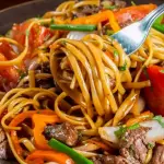 TALLARIN SALTADO DE CARNE