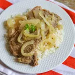 BISTEC ENCEBOLLADO