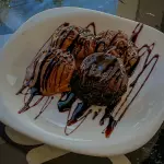 Petit Gateau.