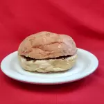Hojaldra de pollo con mole