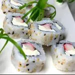 Uramaki Kani • 10 peças