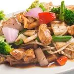Pollo con verduras