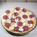 PIZZA PEQUEÑA DE 2 ING + BEBIDA 1L