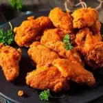 Alitas de pollo crocante (06 piezas)