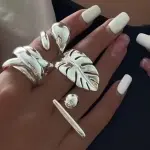 Anillo hoja color plata