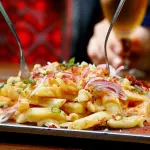 Fritas revueltas con huevo