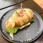 Croissant de Parma e rúcula