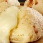 Pão de queijo recheado c/ Catupiry - 06 unid