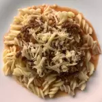 FUSILLI SEM GLÚTEN À BOLONHESA