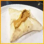 Esfiha  de doce de leite c/ paçoca