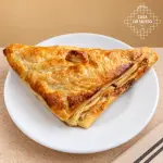 FOLHADO DE QUEIJO C/ PRESUNTO