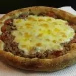 Carne com queijo