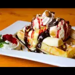WAFFLE CON HELADO