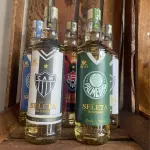 Cachaça seleta time diversos 700ml