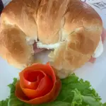 CUERNITO RELLENO