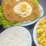 Frango à cubana refeição