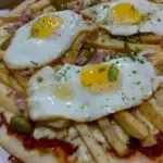 EXPLOSIVA CON SALCHICHAS
